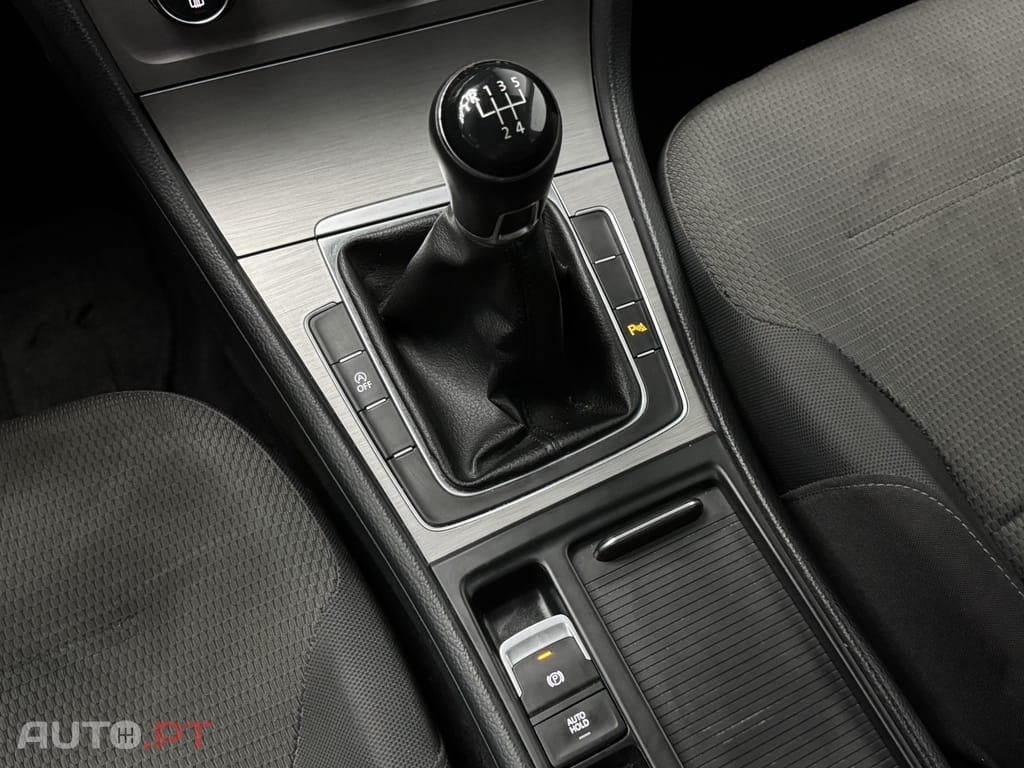 Volkswagen Golf 1.6 TDi Confortline