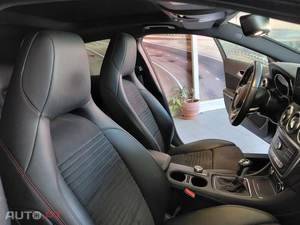 Mercedes-Benz A 180 d AMG Line