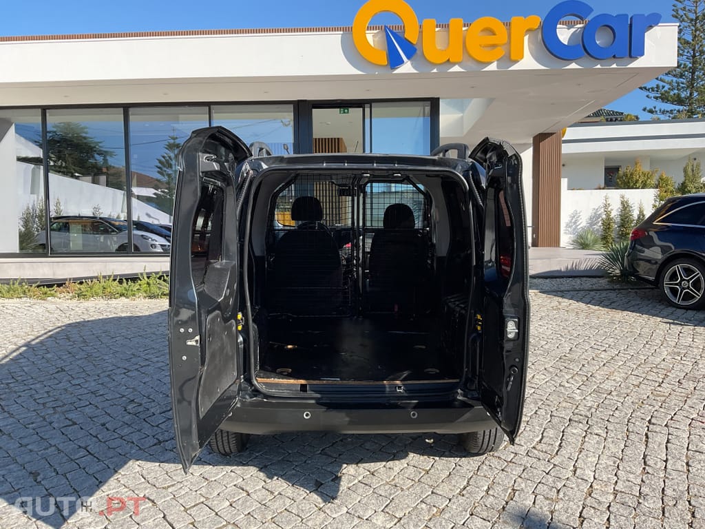 Fiat Fiorino 1.3 M-jet Adventure com 1GD