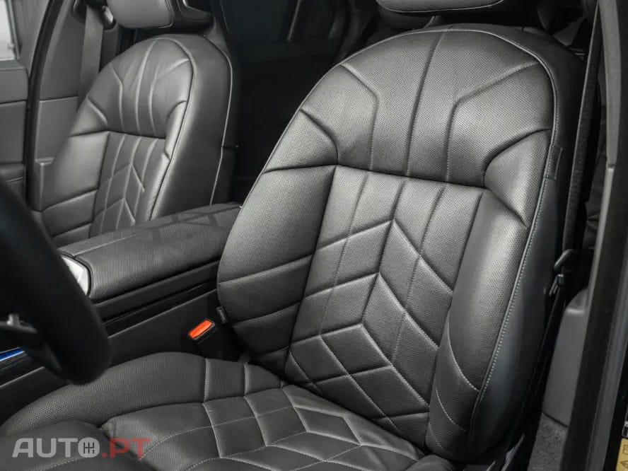 BMW 750 750e xDrive Pack Desportivo M