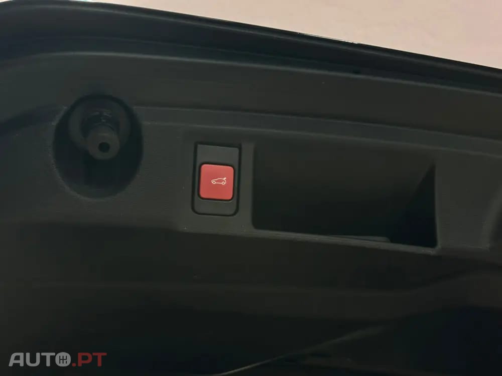 Peugeot 308 SW 1.6 Hybrid GT Pack e-EAT8