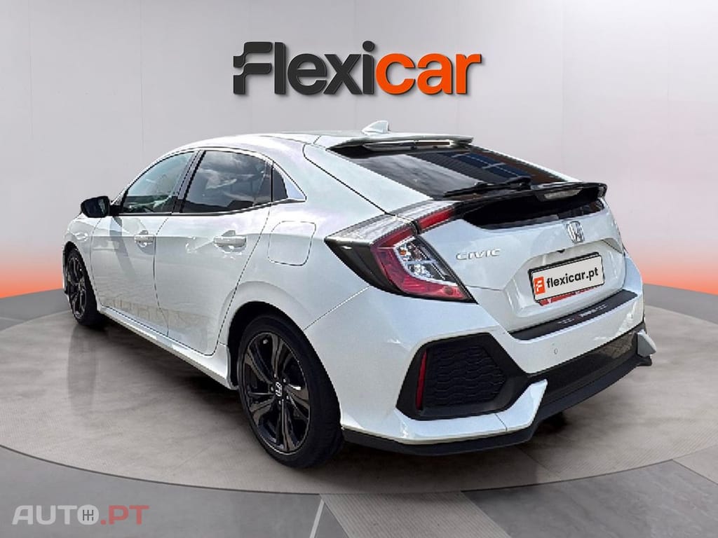 Honda Civic 1.0 i-VTEC Elegance CVT Navi