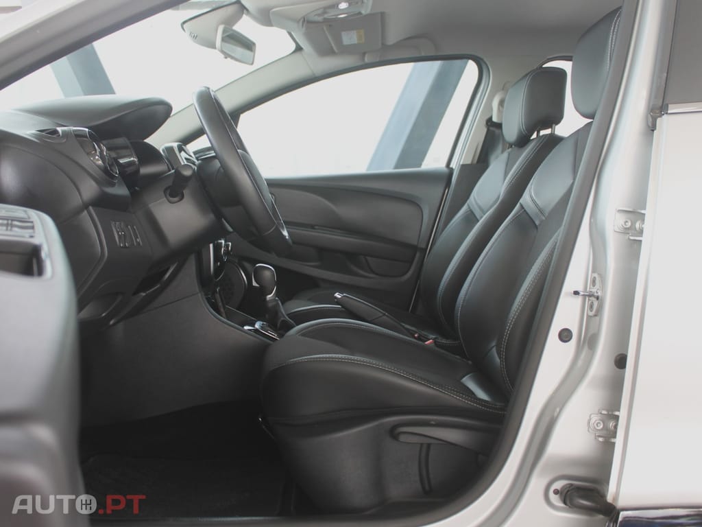 Renault Clio ENERGY TCe 120 EDC Intens