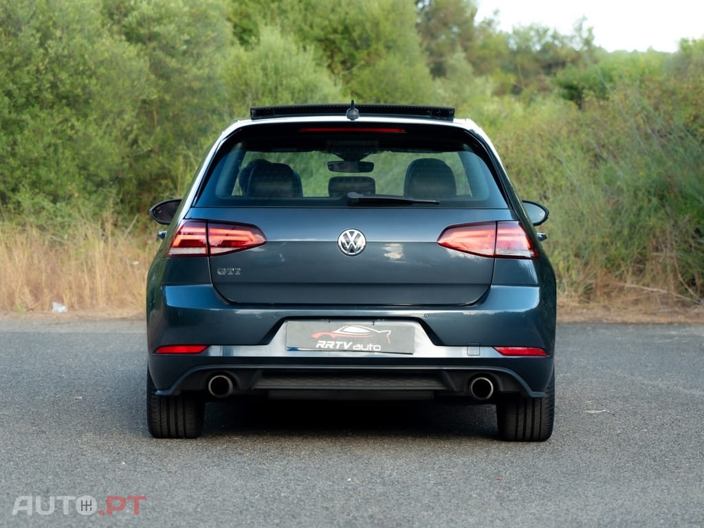 Volkswagen Golf 2.0 TSI GTI