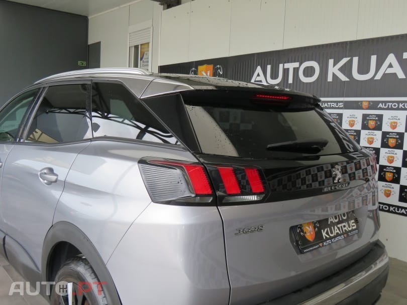 Peugeot 3008 1.5 BlueHDi Active
