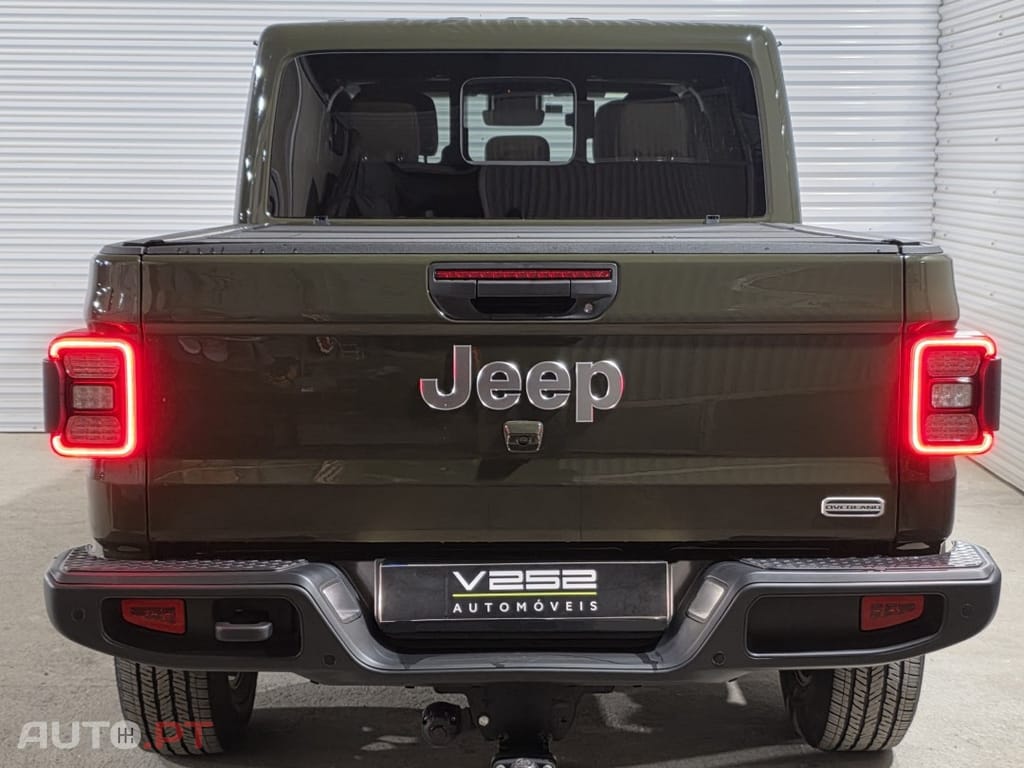 Jeep Gladiator 3.0 CRD Overland AT8