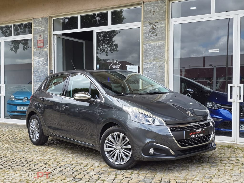 Peugeot 208 1.2 PureTech Allure EAT6