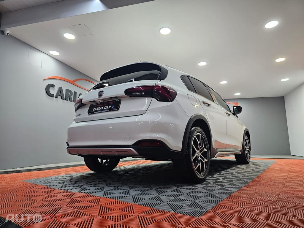 Fiat Tipo 1.3 Multijet Cross