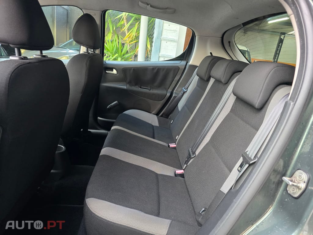 Peugeot 207 1.4 16V Trendy