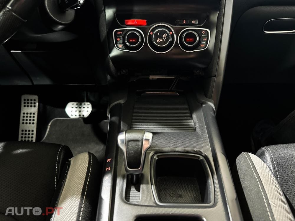 Citroen DS4 1.6 BlueHDi So Chic EAT6 J18