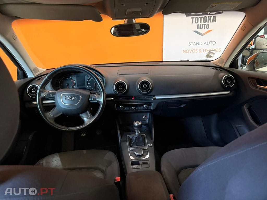 Audi A3 Sportback 1.6 TDI S-line