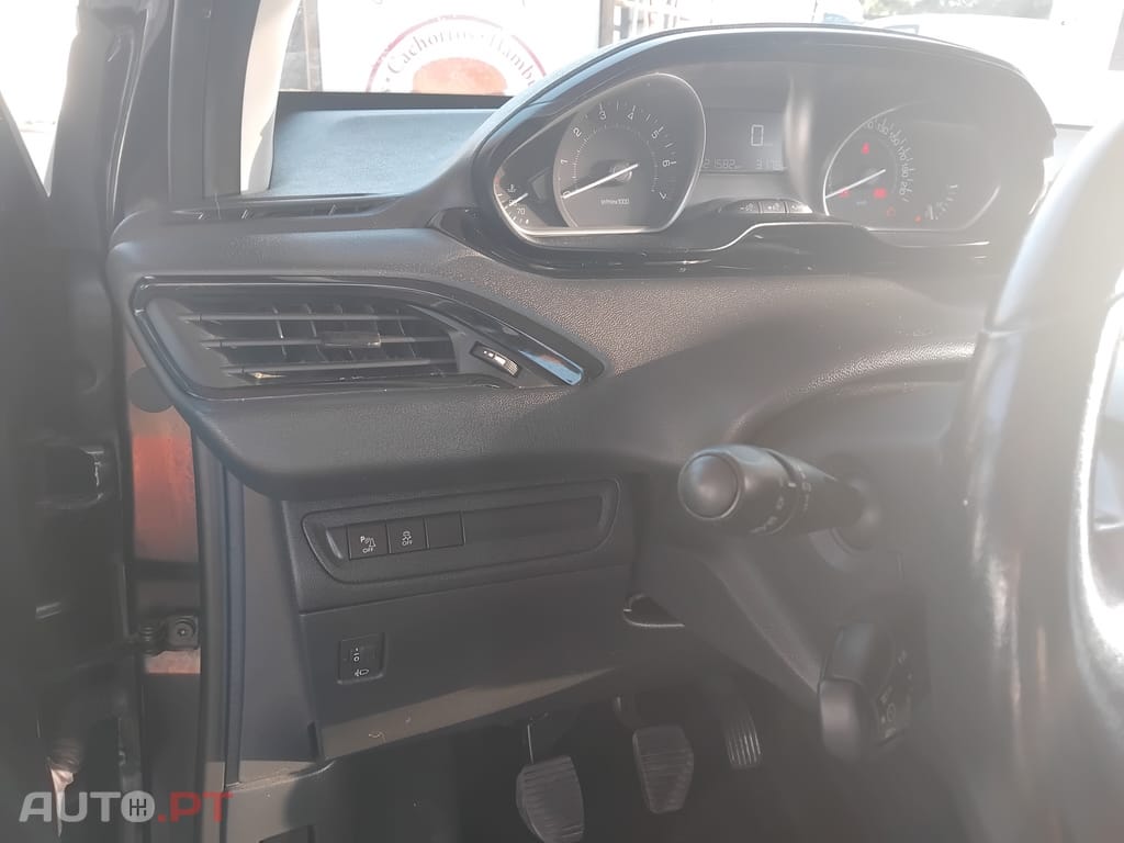Peugeot 208 1.2 PureTech