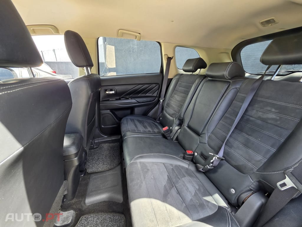 Mitsubishi Outlander 2.0 Intense Navi