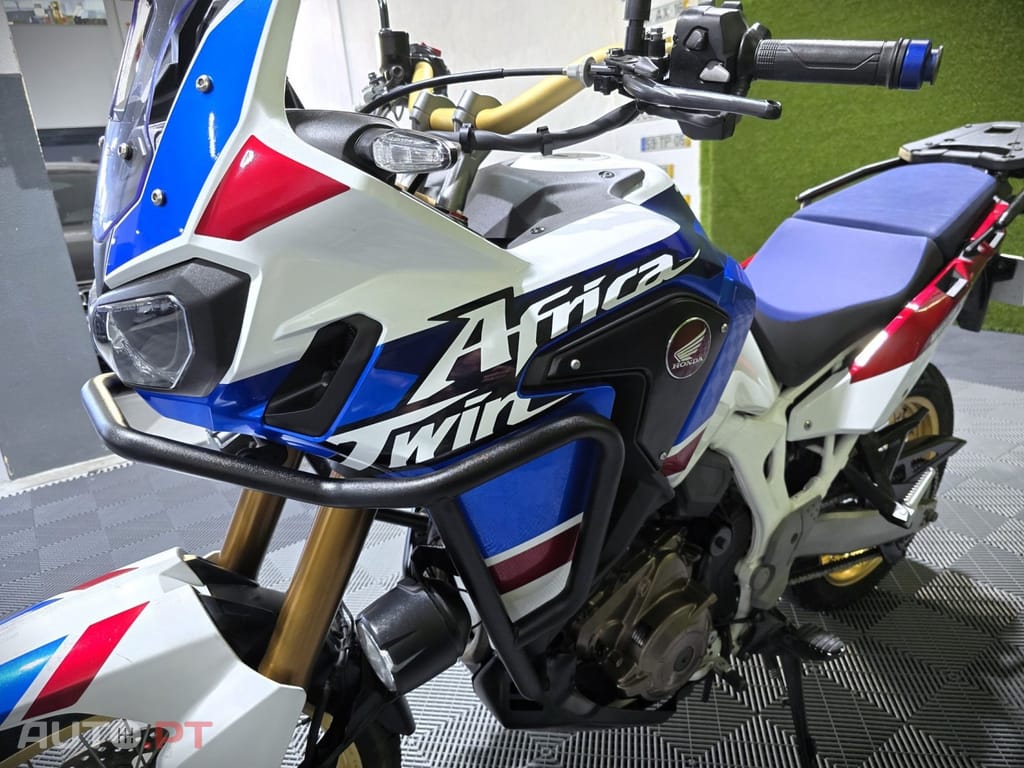 Honda Africa Twin CRF 1000 DCT Adventure Sports 30th Anniversary