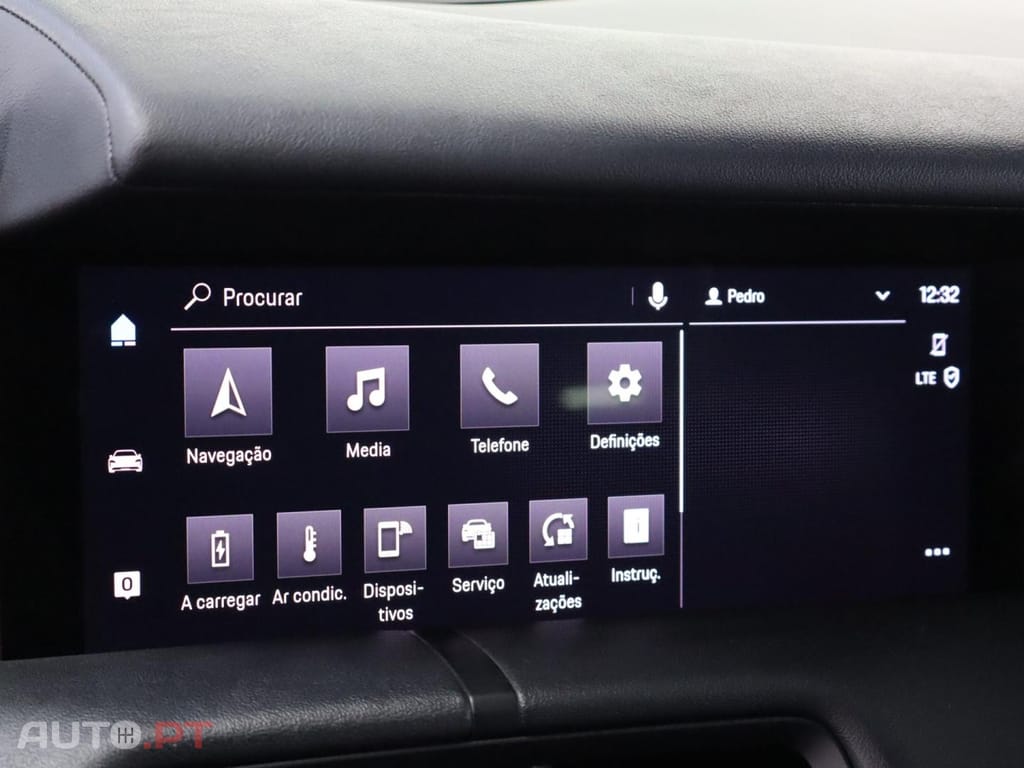 Porsche Taycan Standard