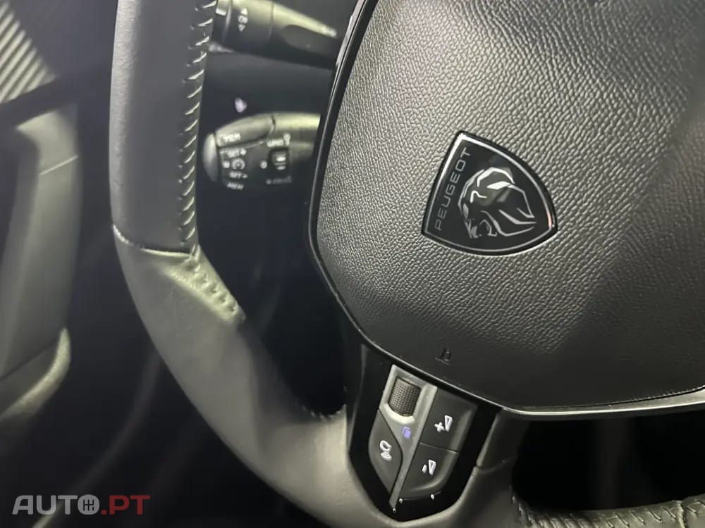 Peugeot 2008 1.2 PureTech Style — fotografia 15