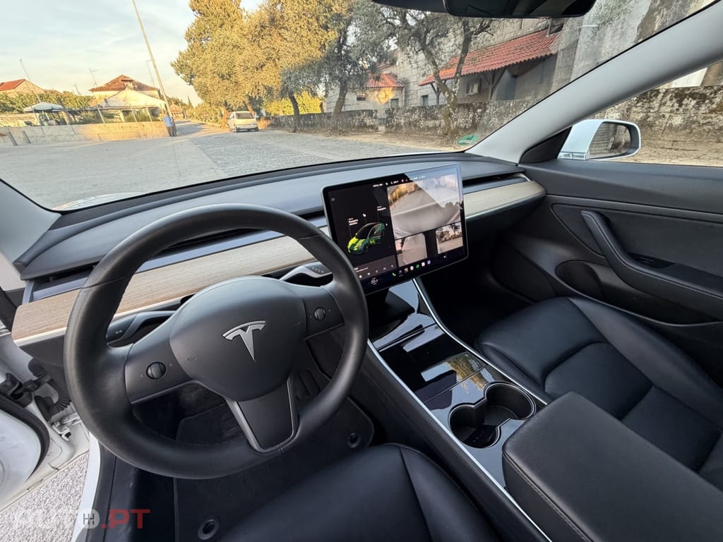Tesla Model 3 Standard Range Plus RWD