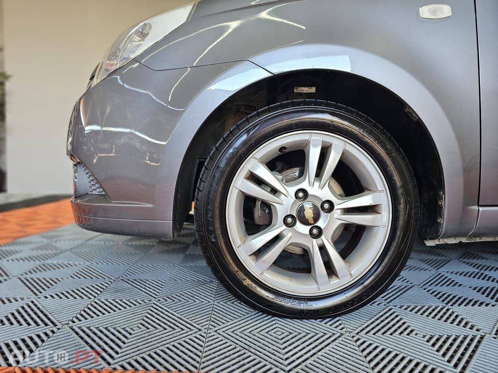 Chevrolet Aveo 1.2 L