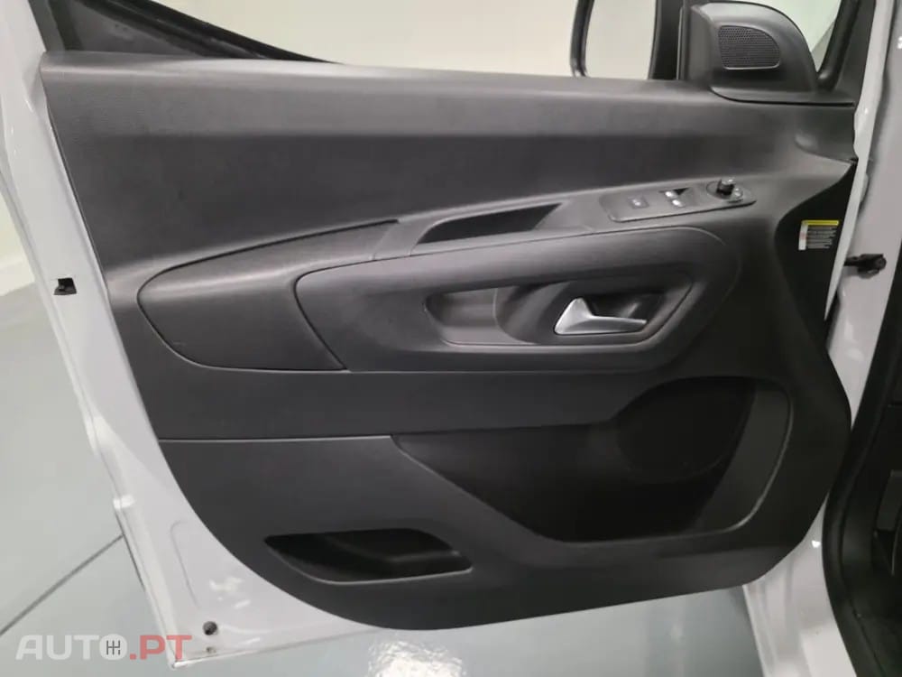 Peugeot Partner 1.5 BLUEHDI 100CV LONGA CAMARA TRASEIRA