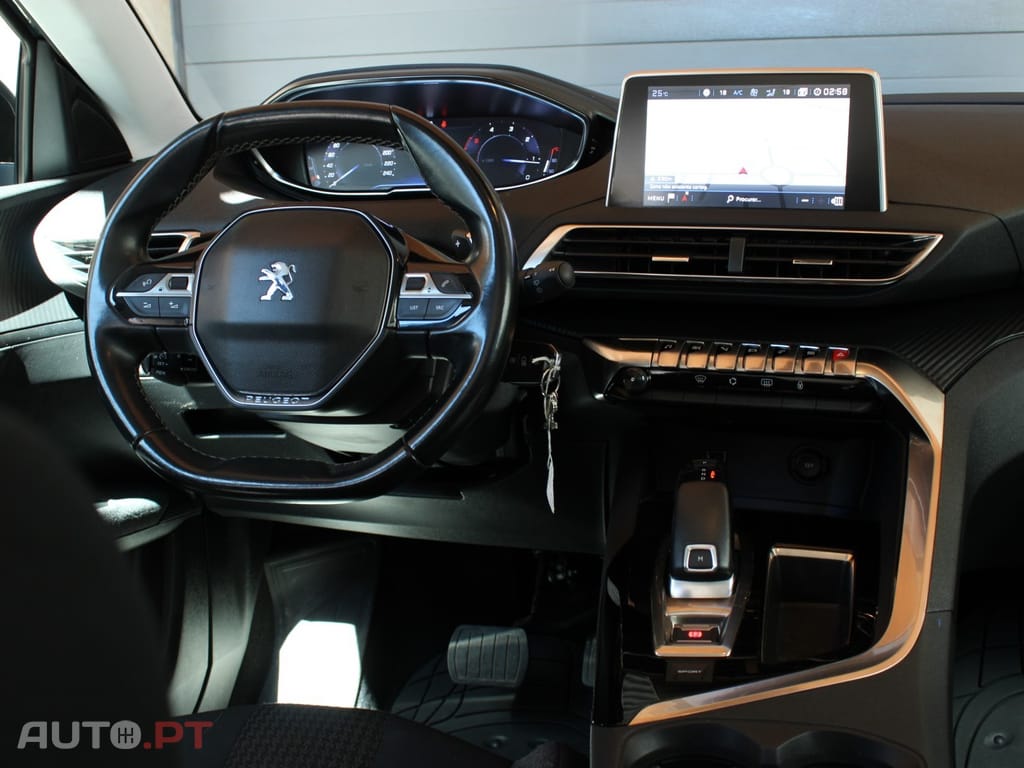 Peugeot 5008 BlueHDI 130 EAT8 Allure