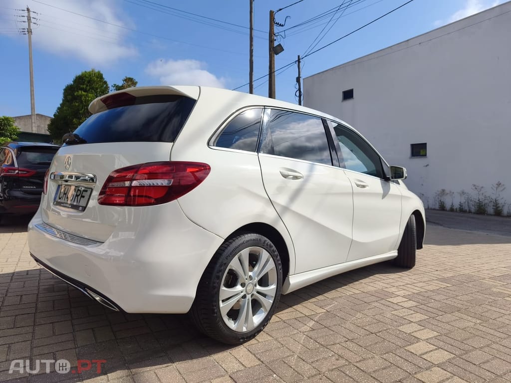 Mercedes-Benz B 180 D Avangard