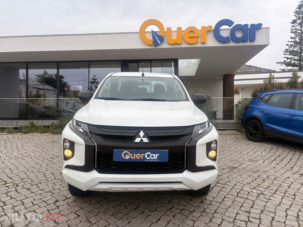 Mitsubishi L200 2.3 DI-D CD Invite Strakar Look 4WD