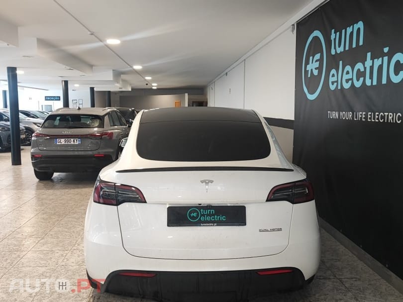 Tesla Model Y Performance Tração Integral