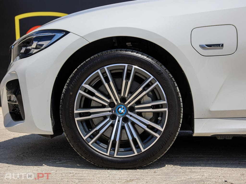 BMW 330 e Aut.