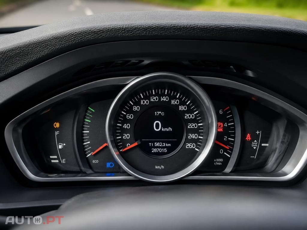Volvo V40 1.6 D2