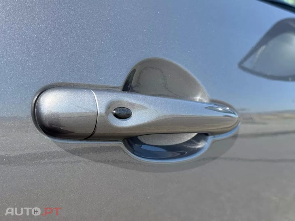 Renault Captur 1.2 TCe Initiale Paris EDC