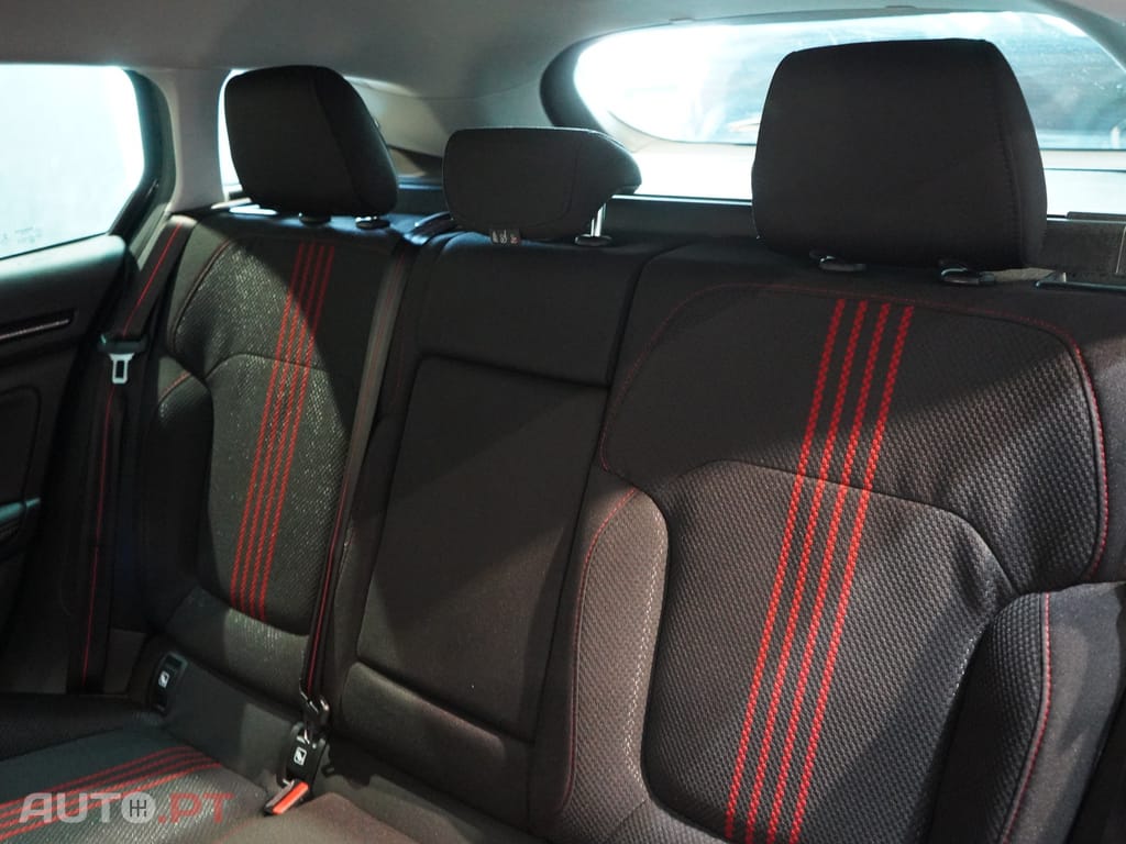 Renault Mégane Sport Tourer 1.3 TCe 140 Int. RSL