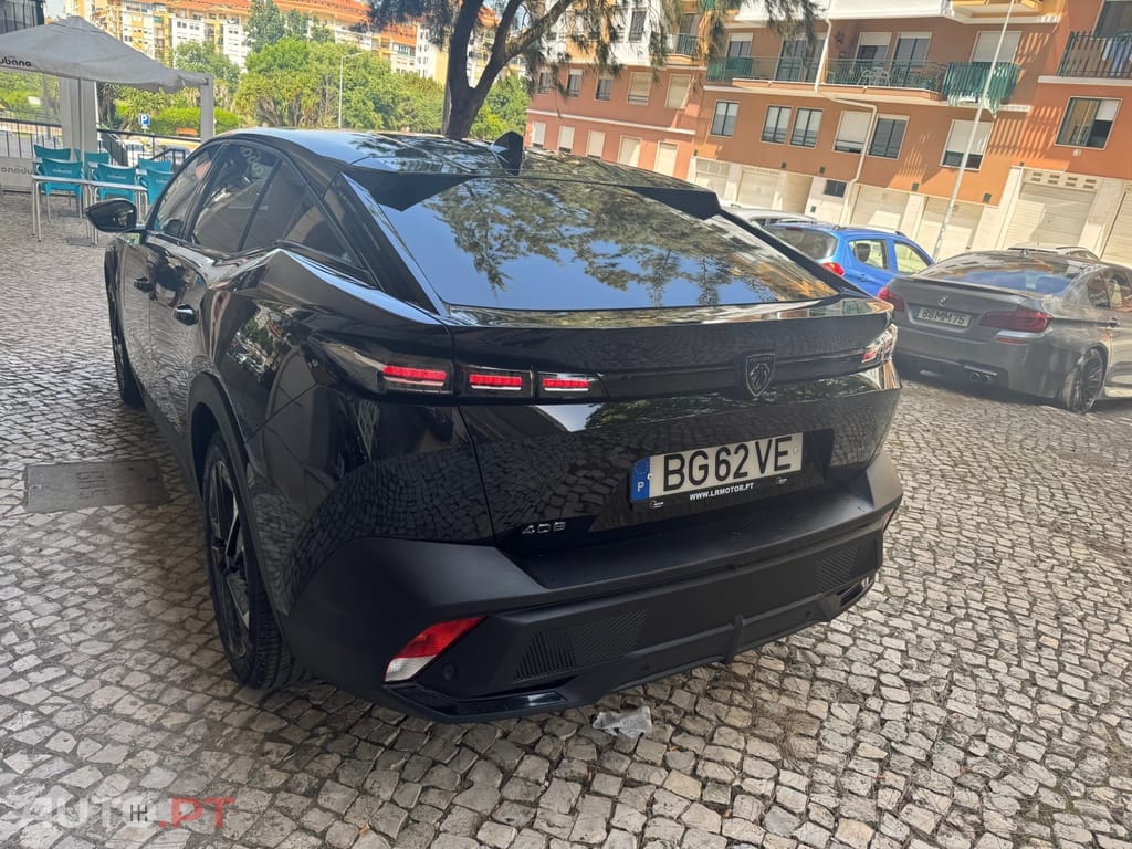 Peugeot 408 1.2 PureTech Allure Pack EAT8