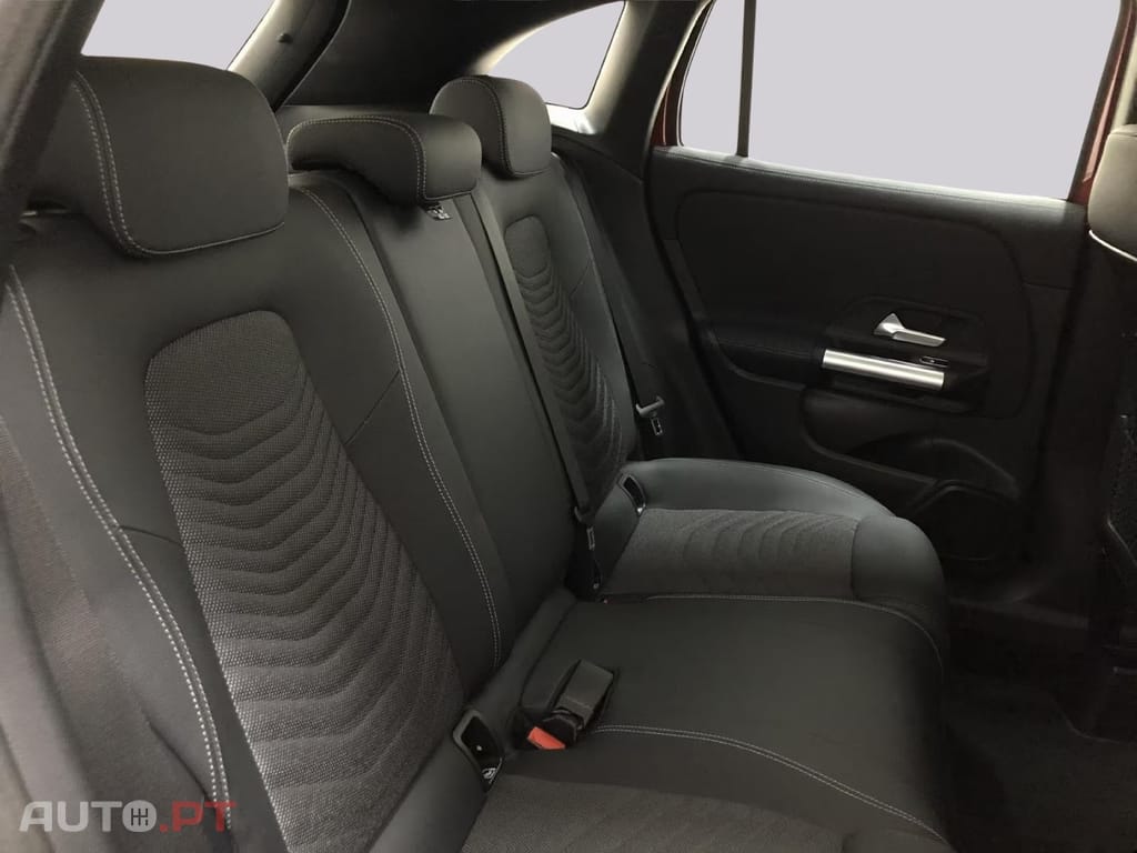 Mercedes-Benz GLA 250 I.V.A DEDUTIVEL e