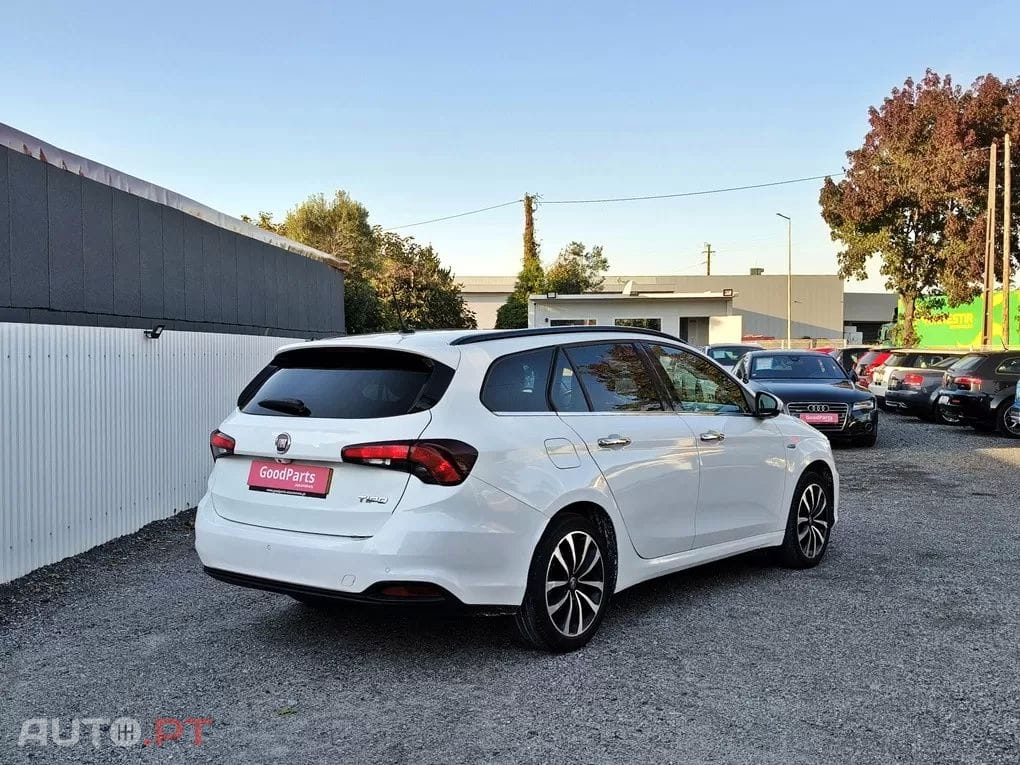 Fiat Tipo 1.3 M-Jet Lounge Tech