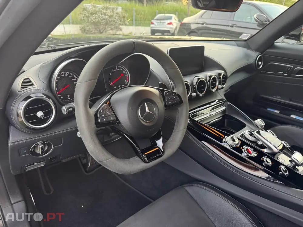 Mercedes-Benz AMG GT Standard