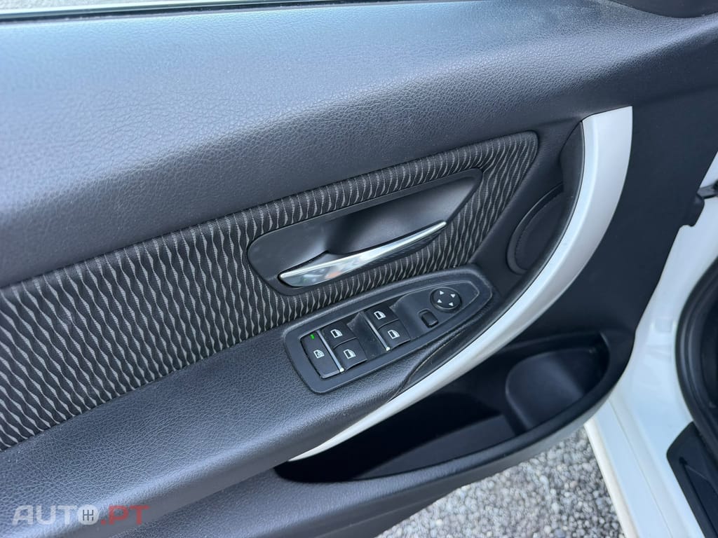 BMW 318 d Touring Line Sport