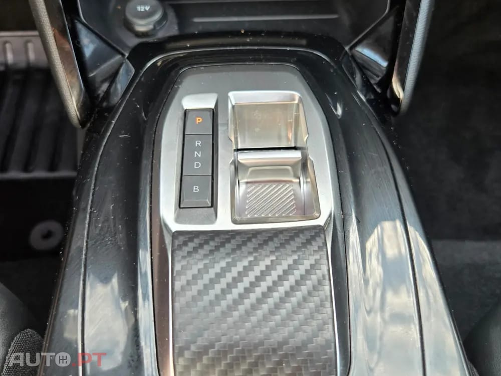 Peugeot E-2008 50 kWh Allure Pack