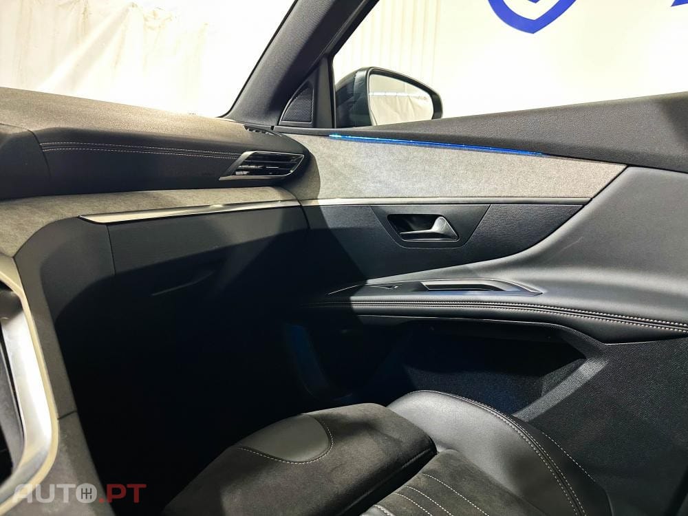 Peugeot 3008 1.6 Hybrid GT Pack e-EAT8