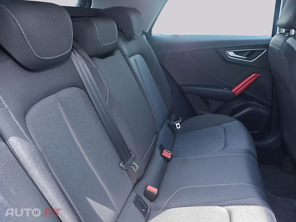 Audi Q2 I.V.A DEDUTÍVEL 35 TDI Sport S tronic