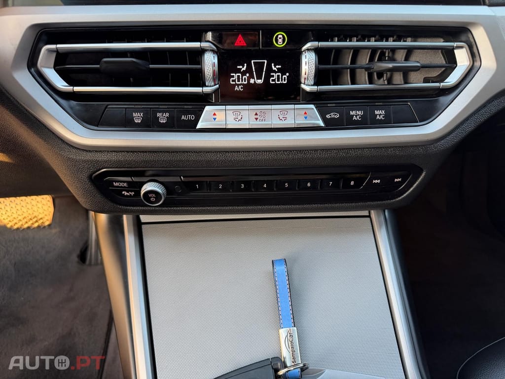 BMW 320 e Line Sport Auto