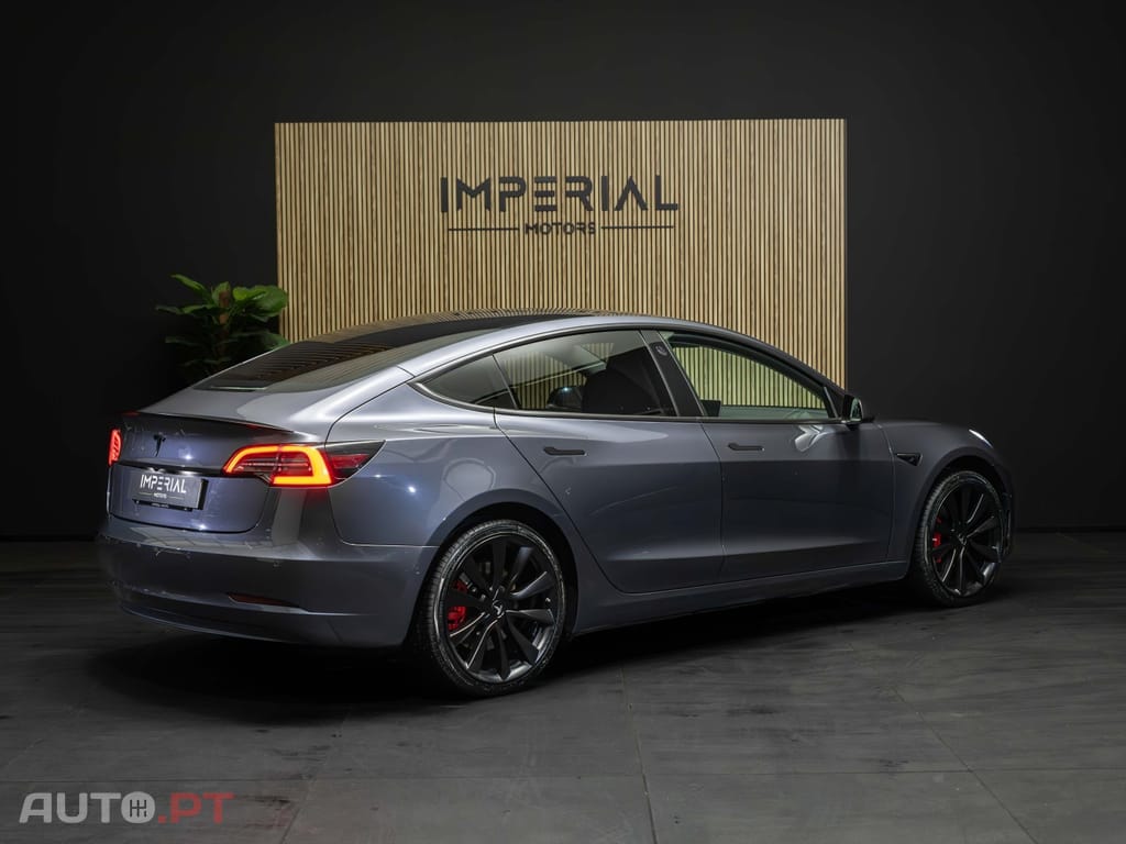 Tesla Model 3 Long-Range Dual Motor AWD