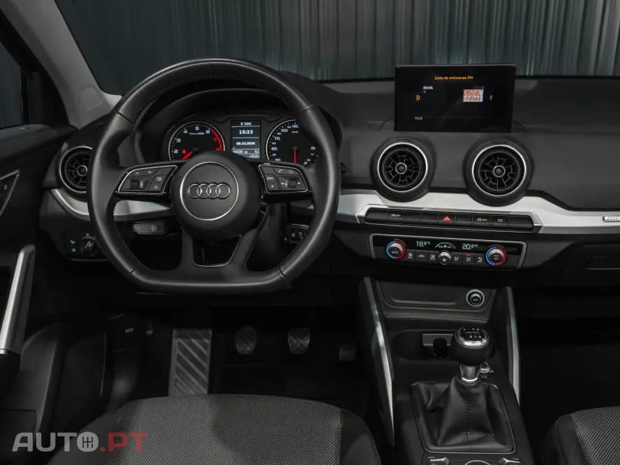 Audi Q2 30 TFSI S line
