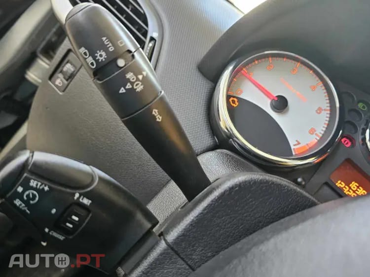 Peugeot 207 SW 1.4 VTi Sportium