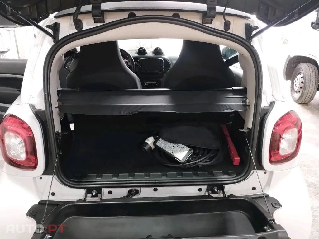 Smart ForTwo EQ Business Solution