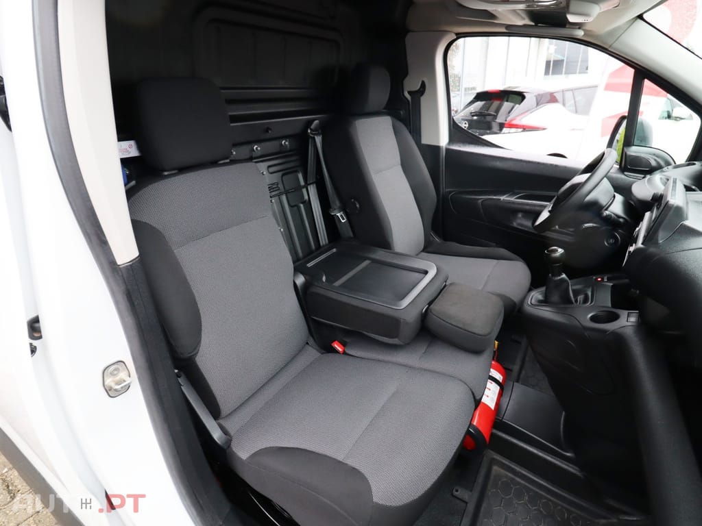 Peugeot Partner 1.5 BlueHDi Asphalt Longa