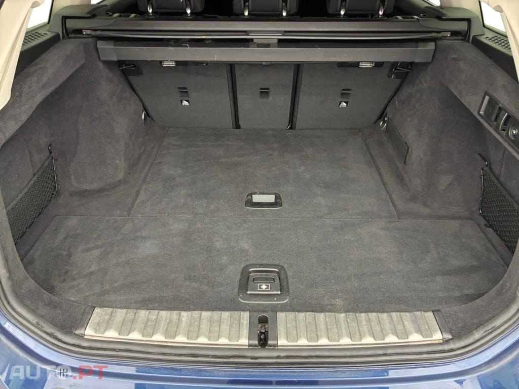 BMW 320 d Touring xDrive Business Design