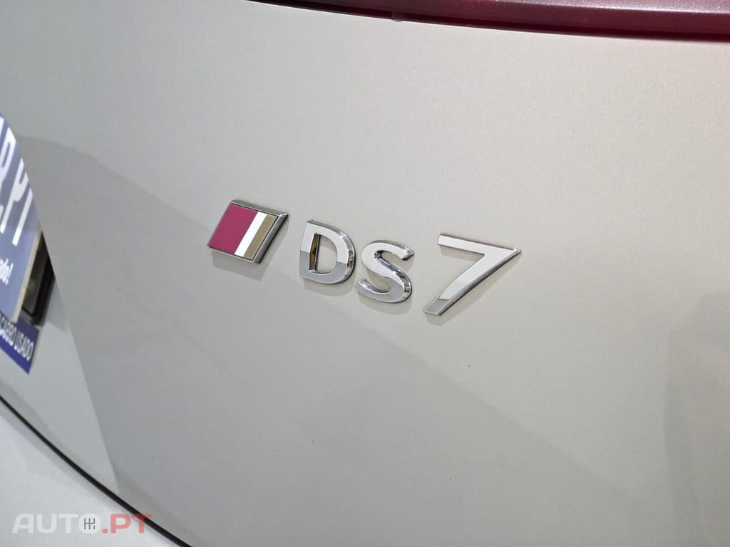 DS DS7 Crossback E-Tense Performance Line EAT8
