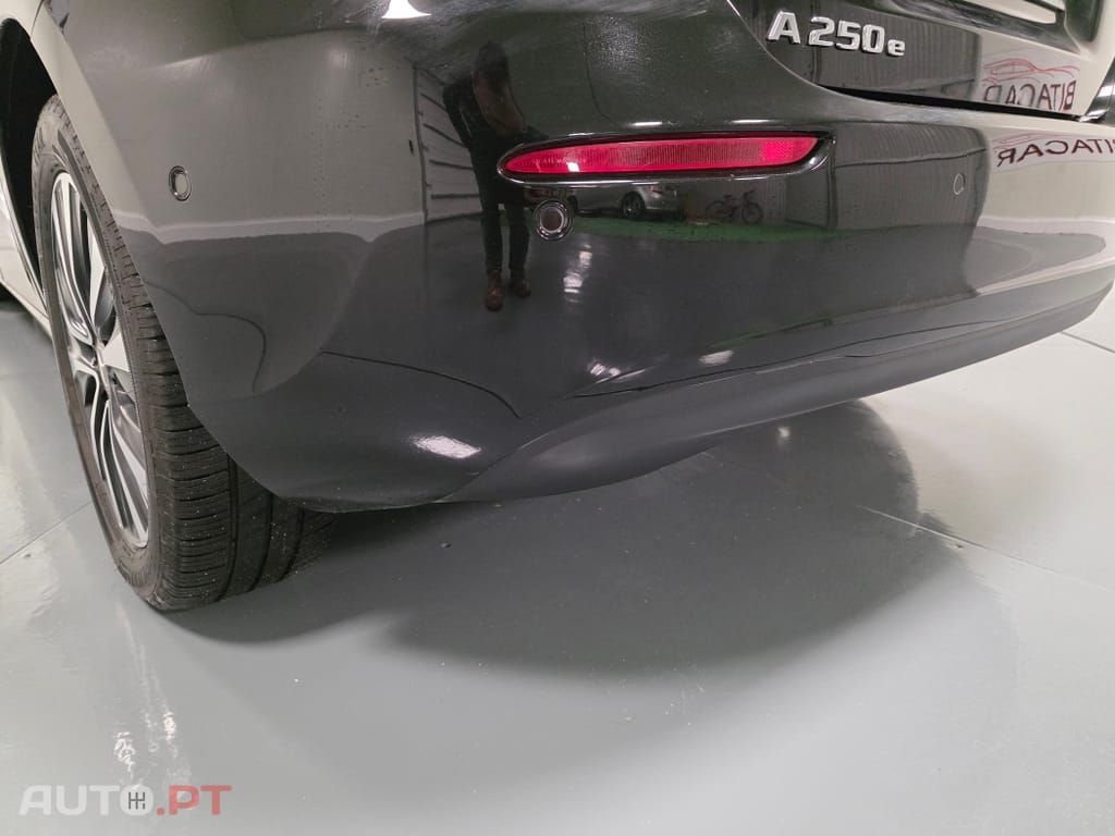 Mercedes-Benz A 250 e Style Plus