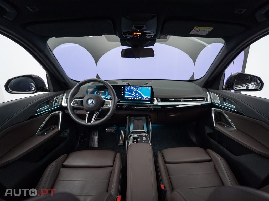 BMW iX1 xDrive30 Pack Desportivo M Pro