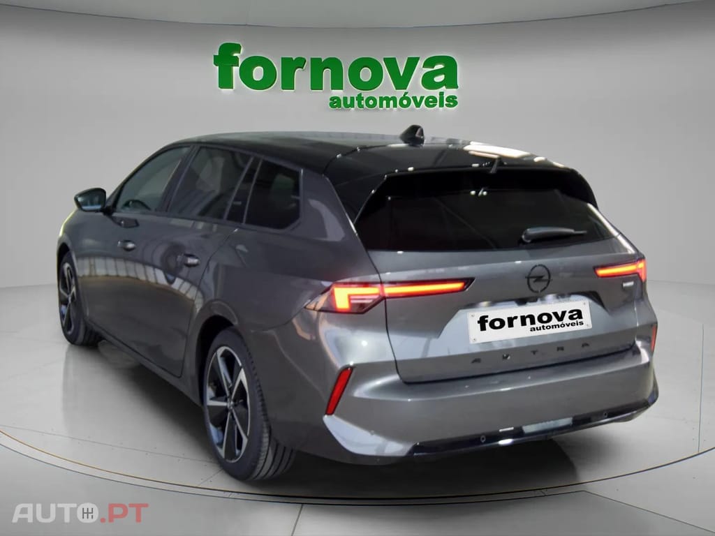 Opel Astra Sports Tourer 1.2 T Hybrid GS eDCT